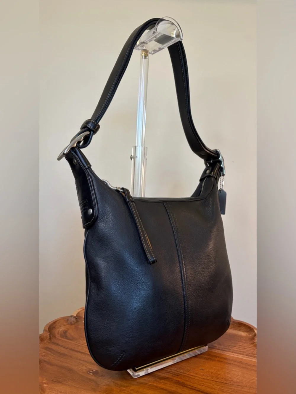 Vintage COACH Metro Hippie Bag Black Leather Slim Hobo Crossbody 6676 EUC